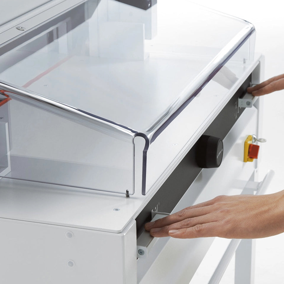 TRIUMPH 4855 AUTOMATIC PROGRAMMABLE CUTTER